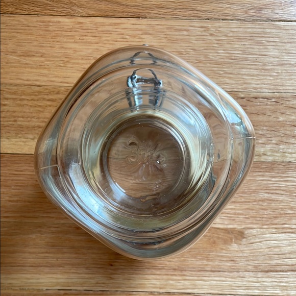 Glass Tulip Jar - Picture 4 of 4